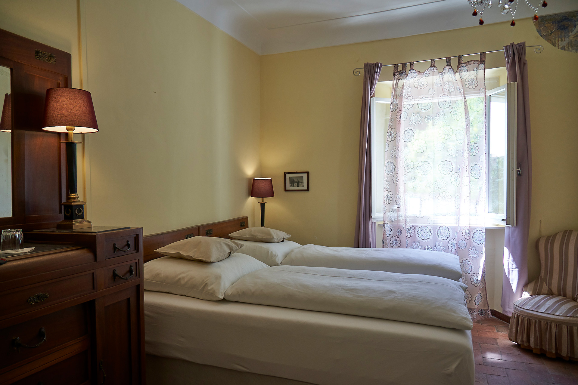 Villa Cartoceto – Rooms & Rates, Room Terra