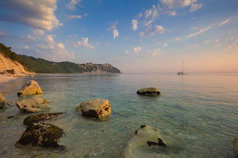 Le Spiagge Incantevoli di Conero